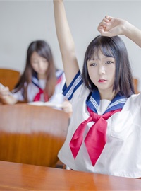 Rabbit play picture in the classroom after school(3)
